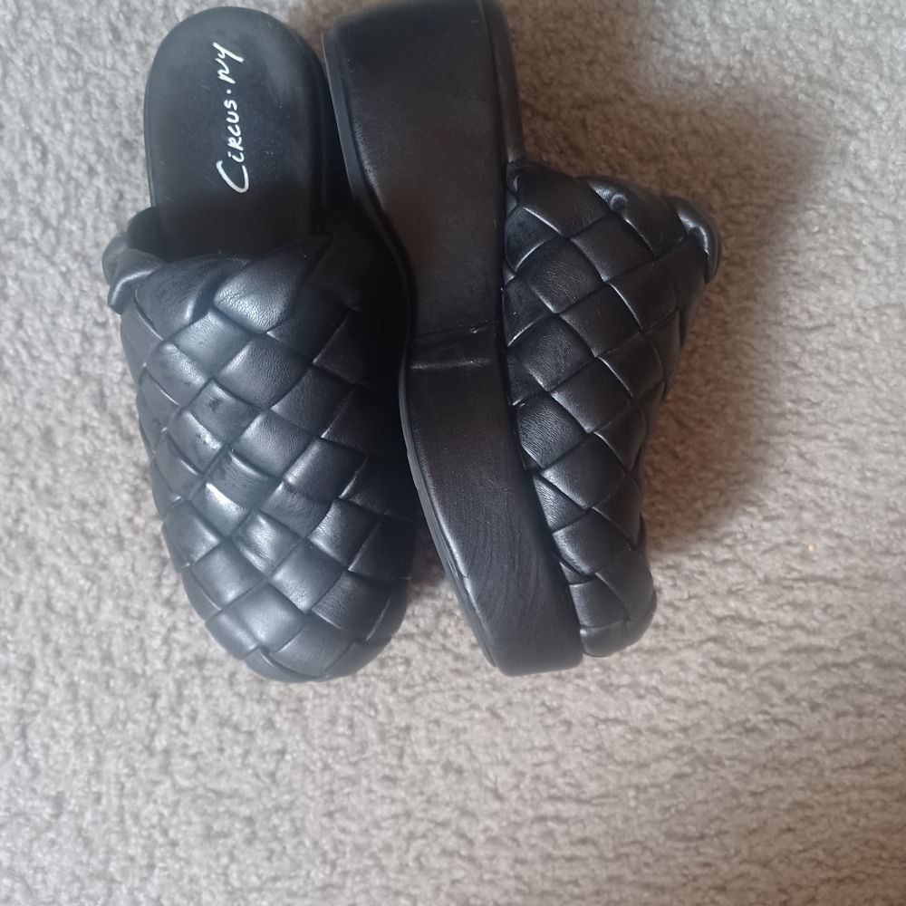 Circus by Sam Edelman jinger clog